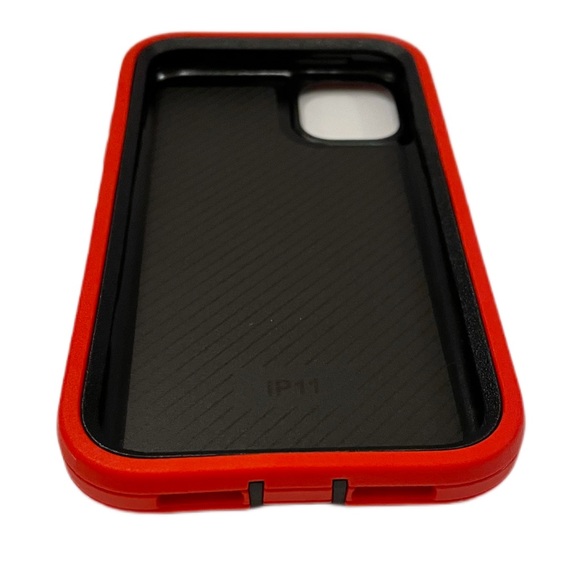 Red Diverbox Compatible with IPhone 11 - Picture 3 of 7